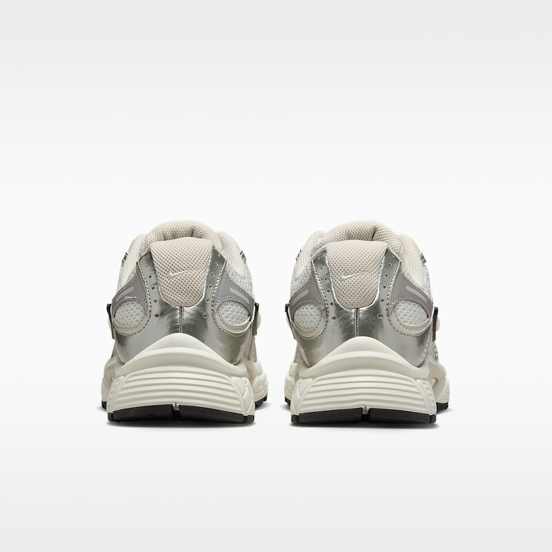 Nike V5 RNR "Sail" | HQ7901-104