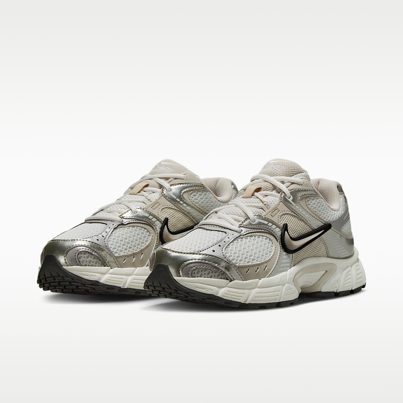 Nike V5 RNR "Sail" | HQ7901-104