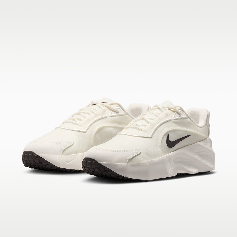 Nike Aura Edge "Sail" | HQ7025-105 Nike Aura Edge "Sail" | HQ7025-105