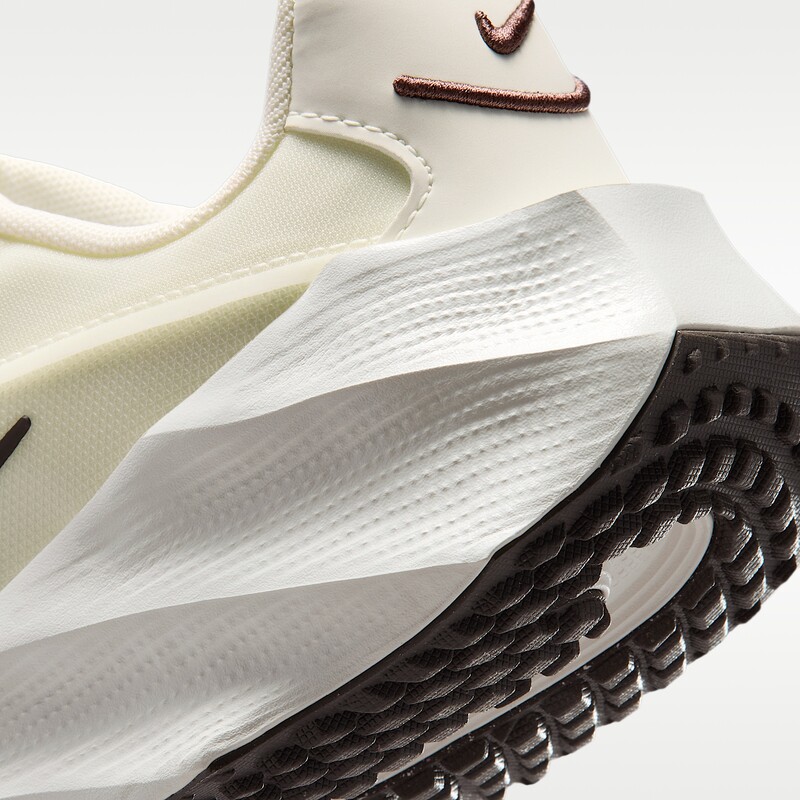 Nike Aura Edge "Sail" | HQ7025-105