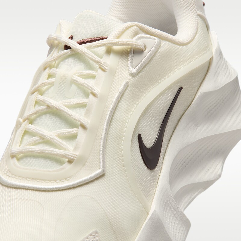 Nike Aura Edge "Sail" | HQ7025-105 Nike Aura Edge "Sail" | HQ7025-105