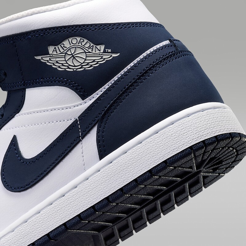 Air Jordan 1 Mid "Obsidian" | IV6046-400 Air Jordan 1 Mid "Obsidian" | IV6046-400