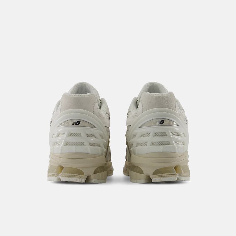 New Balance 1954R "Sea Salt/Linen" | U19541R3