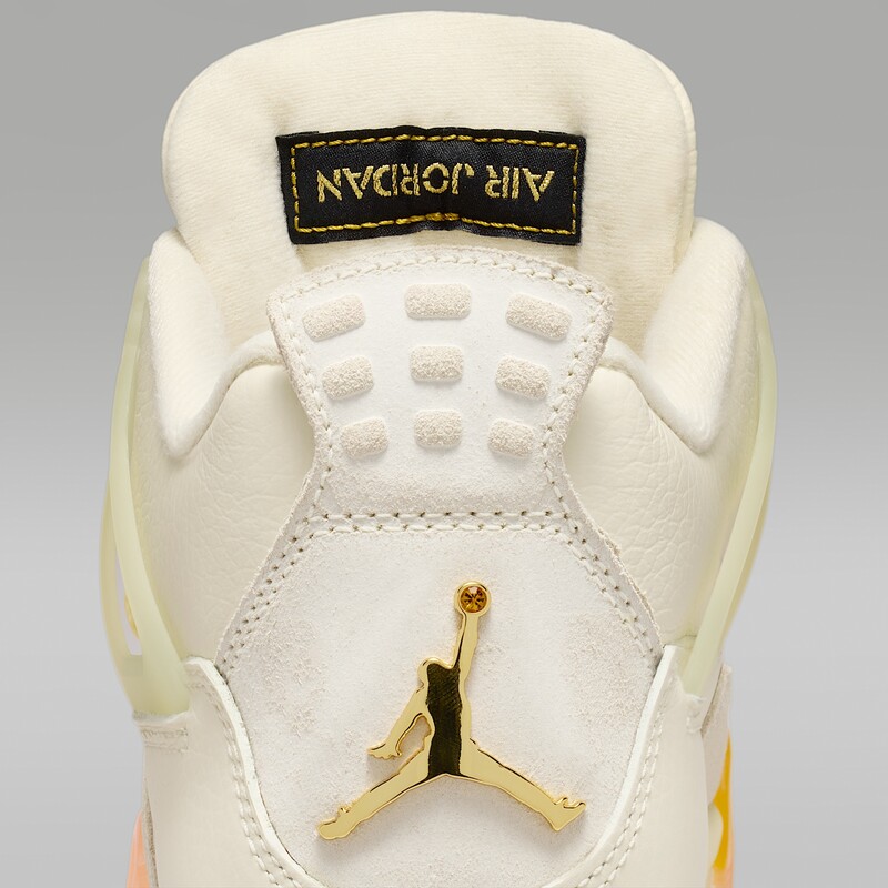 Air Jordan 4 "Birds of Paradise" | HV0823-101 Air Jordan 4 "Birds of Paradise" | HV0823-101