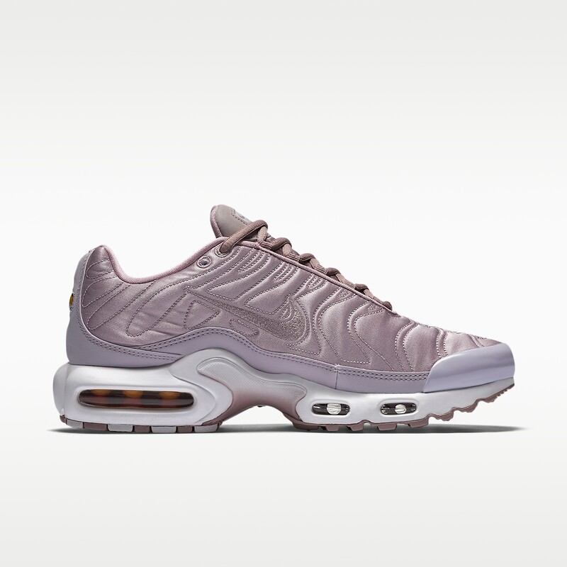 Nike Air Max Plus SE "Plum Fog" | 830768-551 Nike Air Max Plus SE "Plum Fog" | 830768-551