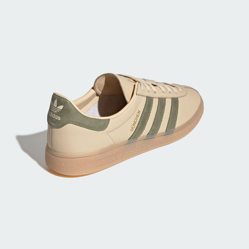 adidas München "Sand Strata" | LA4522