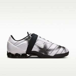 Nike Total 90 Shox Magia "White/Black" | IR8176-100 Nike Total 90 Shox Magia "White/Black" | IR8176-100