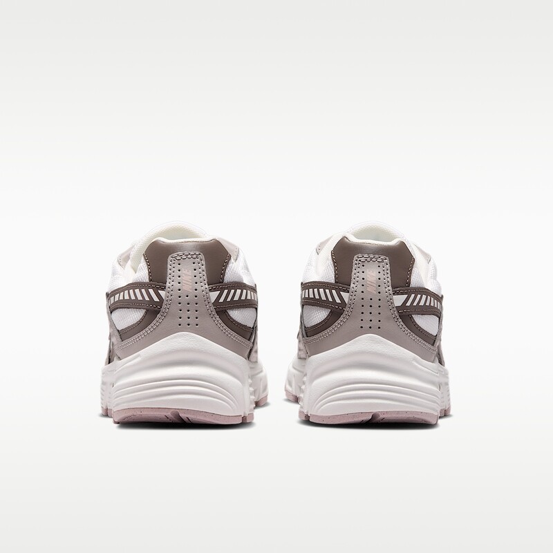 Nike Initiator "Cave Stone" | IB4339-101 Nike Initiator "Cave Stone" | IB4339-101