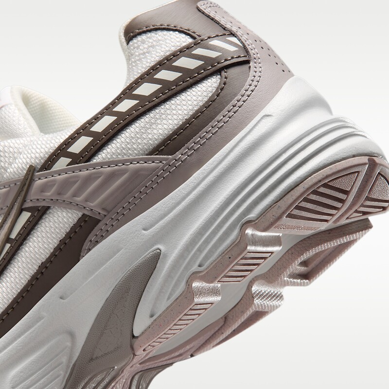 Nike Initiator "Cave Stone" | IB4339-101 Nike Initiator "Cave Stone" | IB4339-101