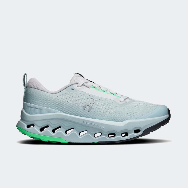 On Cloudsurfer Trail 2 "Chalk/Gardenia" | 3WF30105323