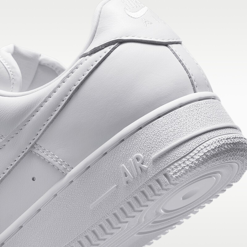 Nike Air Force 1 ’01 "Triple White" | IV4501-100 Nike Air Force 1 ’01 "Triple White" | IV4501-100