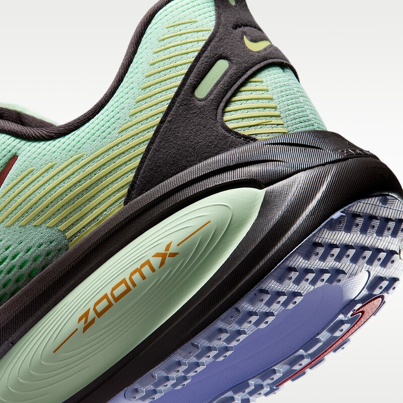 Nike Vomero 18 SE "Frosted Spruce" | IW1250-398 Nike Vomero 18 SE "Frosted Spruce" | IW1250-398