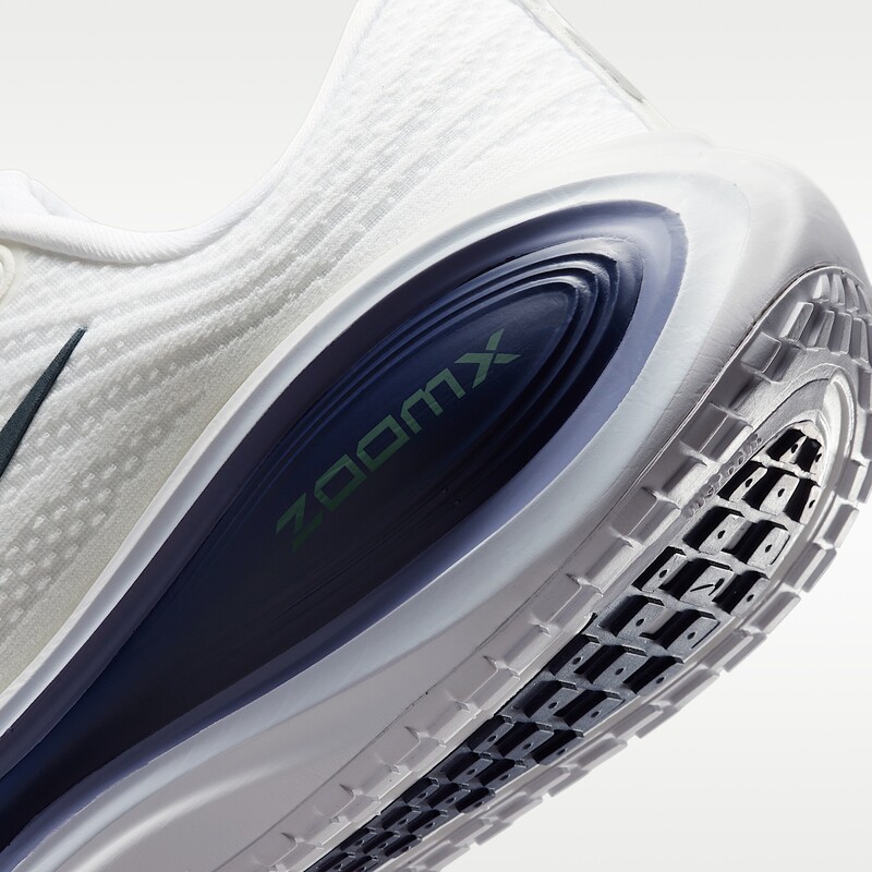 Nike Vomero Plus "White" | HV8150-109 Nike Vomero Plus "White" | HV8150-109