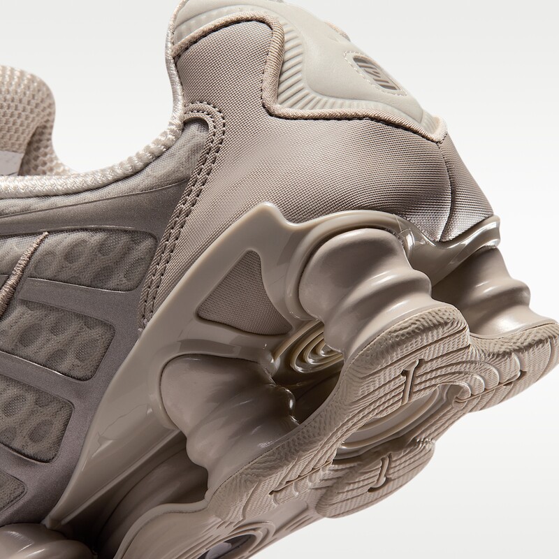 Nike Shox TL "Cream" | AR3566-204