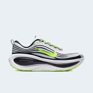 Distance x Nike Vomero Plus | IQ7318-100