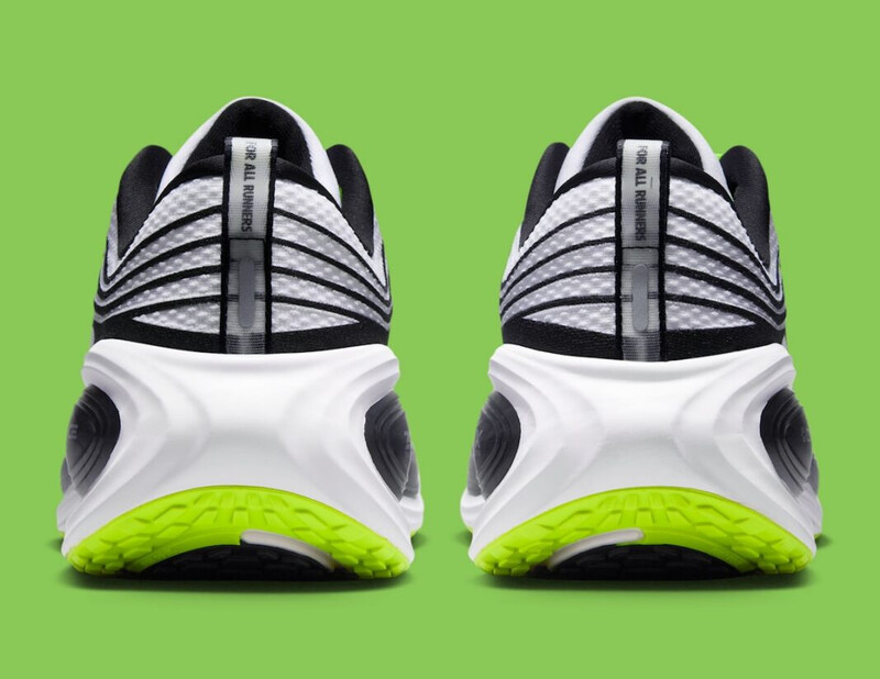 Distance x Nike Vomero Plus | IQ7318-100 Distance x Nike Vomero Plus | IQ7318-100