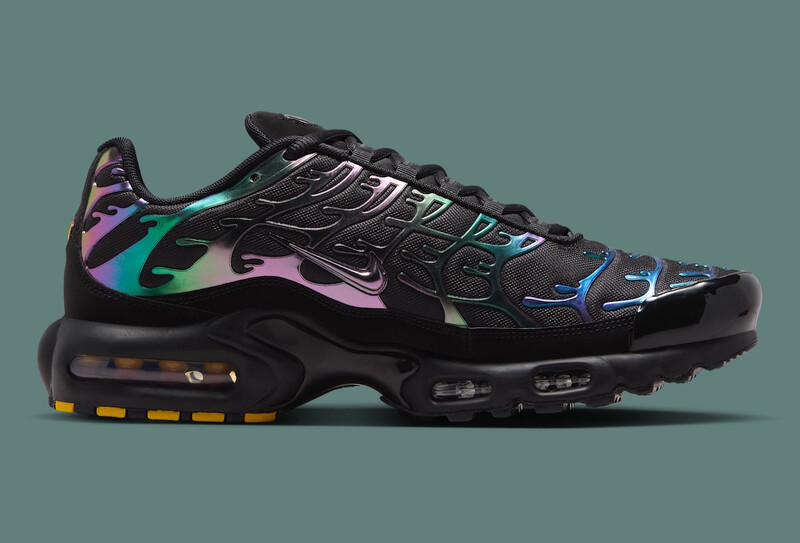 Nike Air Max Plus "Oil Slick" | IH7960-001 Nike Air Max Plus "Oil Slick" | IH7960-001