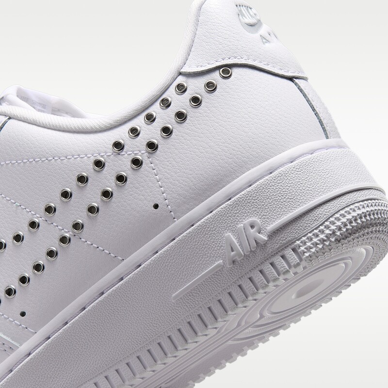Nike Air Force 1 '07 LV8 "White/Metallic Silver" | IW1234-100 Nike Air Force 1 '07 LV8 "White/Metallic Silver" | IW1234-100