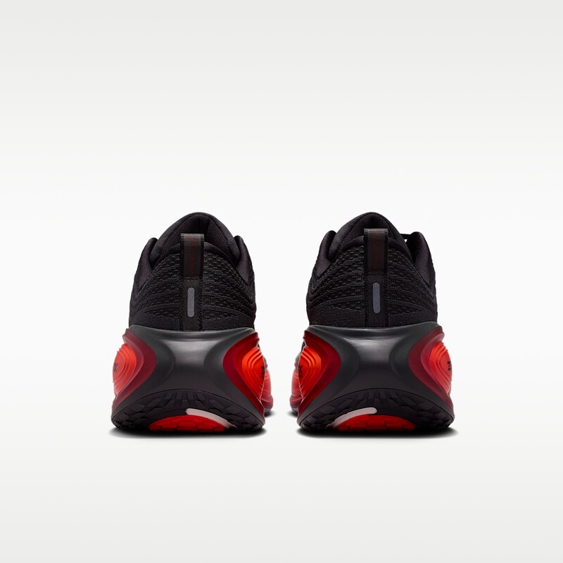 Nike Vomero Plus "Bred" | HV8150-017