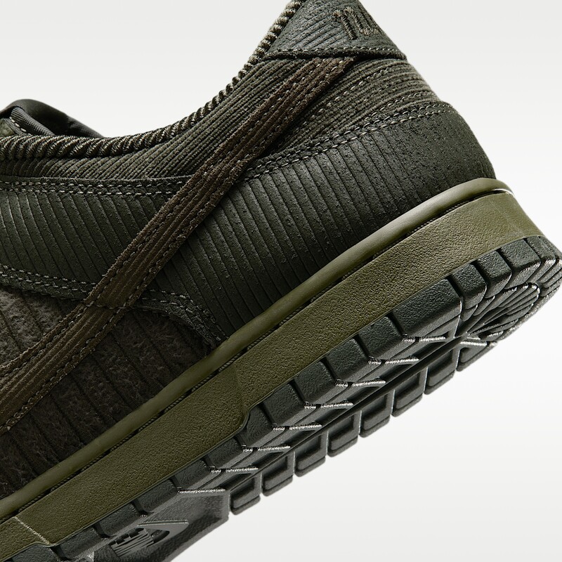 Nike Dunk Low Retro Premium "Cargo Khaki" | IB7746-300