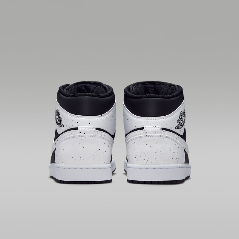 Air Jordan 1 Mid SE "Oreo" | IX3525-010 Air Jordan 1 Mid SE "Oreo" | IX3525-010
