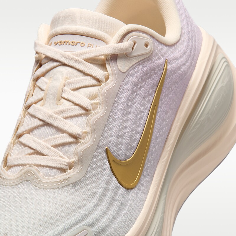 Nike Vomero Plus "Bleached Lilac" | IW1233-102 Nike Vomero Plus "Bleached Lilac" | IW1233-102