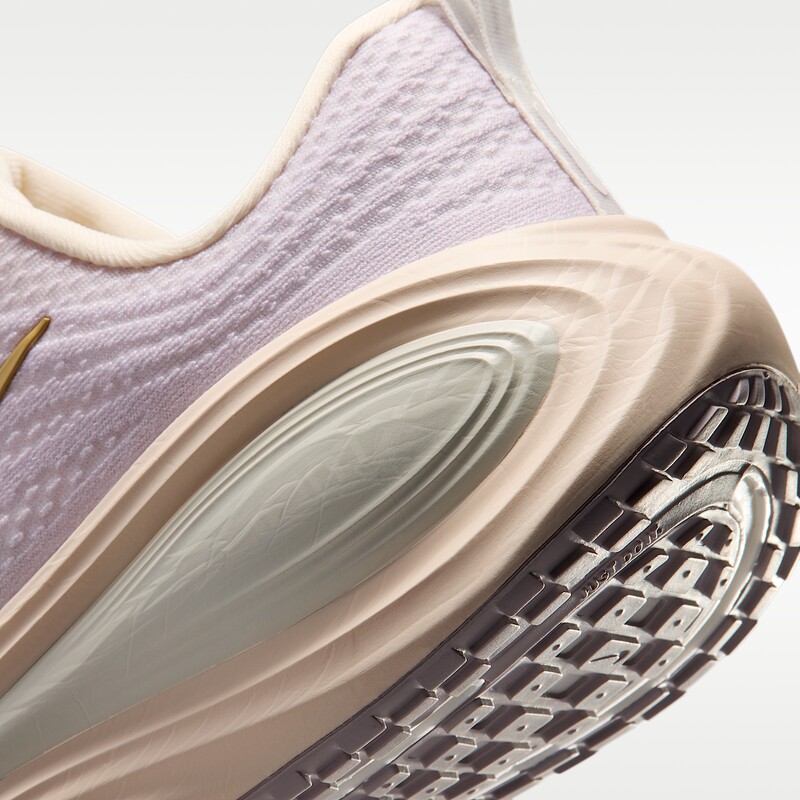 Nike Vomero Plus "Bleached Lilac" | IW1233-102