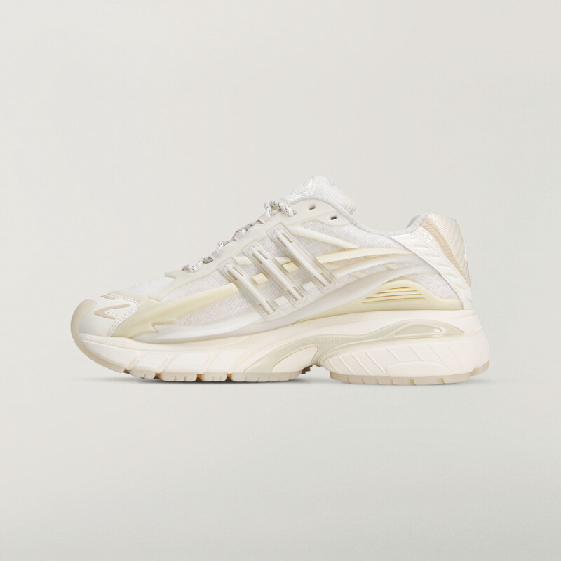 Pharrell Williams x adidas Adistar Jellyfish "Chalk White" | KH6730