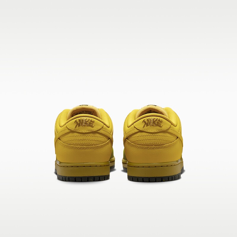 Nike SB Dunk Low "Hatch Chilli" | IO0427-300