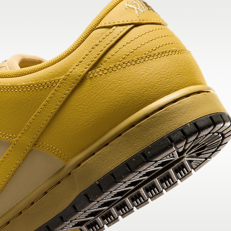 Nike SB Dunk Low "Hatch Chilli" | IO0427-300