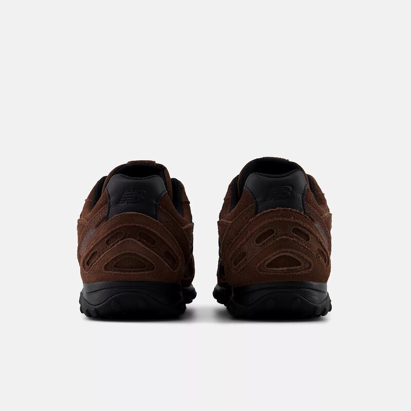 New Balance 204L "Pumpernickel" | U204LFSG