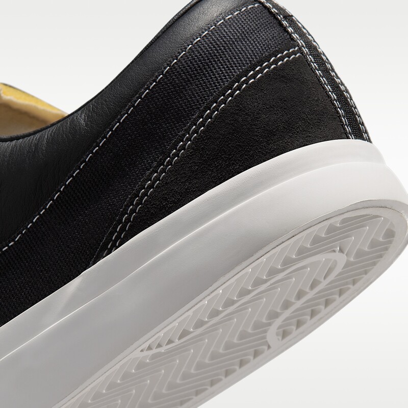 Nike Blazy "Black/Sail" | IM2523-001