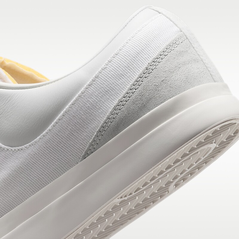 Nike Blazy "White/Sail" | IM2523-100