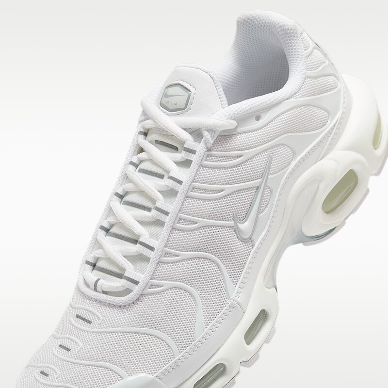 Nike Air Max Plus "White/Pure Platinum" | DM2362-100 Nike Air Max Plus "White/Pure Platinum" | DM2362-100