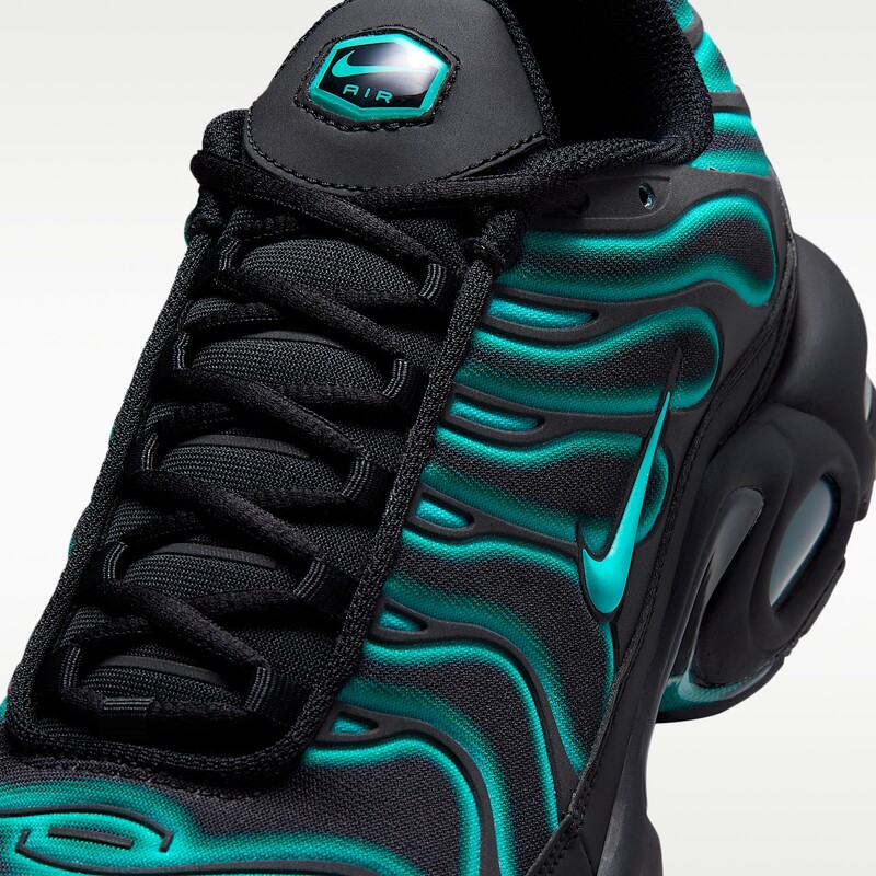 Nike Air Max Plus "Black/Dusty Cactus" | IV5756-001