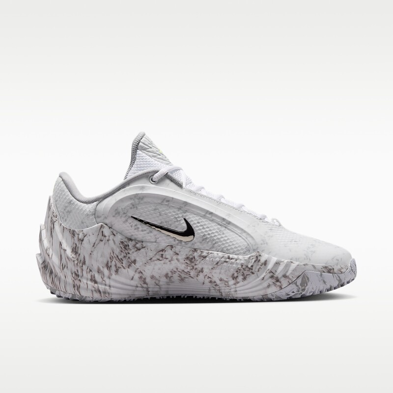 Nike Giannis Freak 8 "White/Grey" | JA1403-100