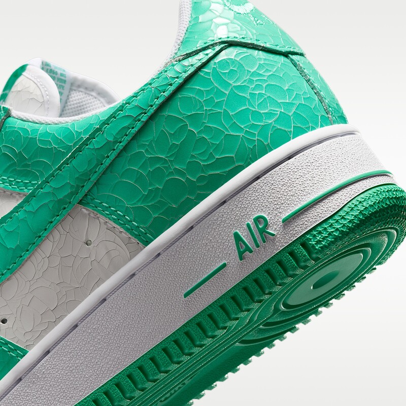Nike Air Force 1 ’01 "Cracked Leather Menta" | JA0248-001