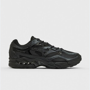 Mizuno Wave MG4 LS "Metallic Black" | D1GA260C01