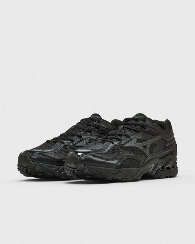 Mizuno Wave MG4 LS "Metallic Black" | D1GA260C01