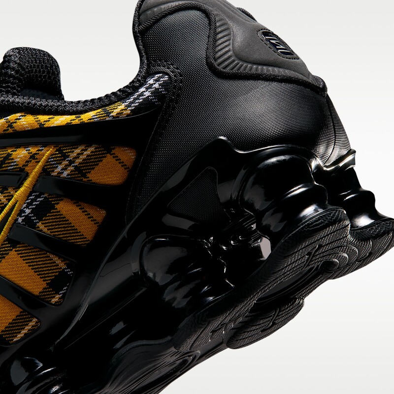 Nike Shox TL "Clueless" | IM5167-001 Nike Shox TL "Clueless" | IM5167-001