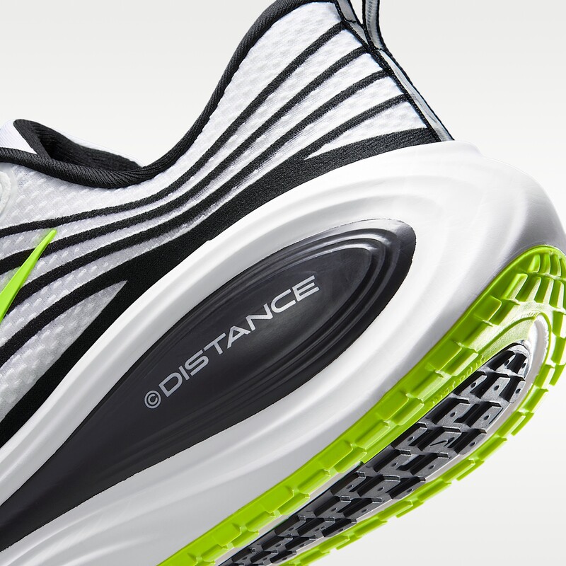 Distance x Nike Vomero Plus | IQ7318-100