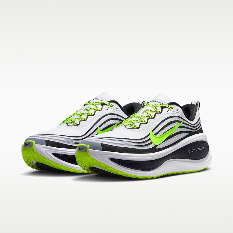 Distance x Nike Vomero Plus | IQ7318-100 Distance x Nike Vomero Plus | IQ7318-100