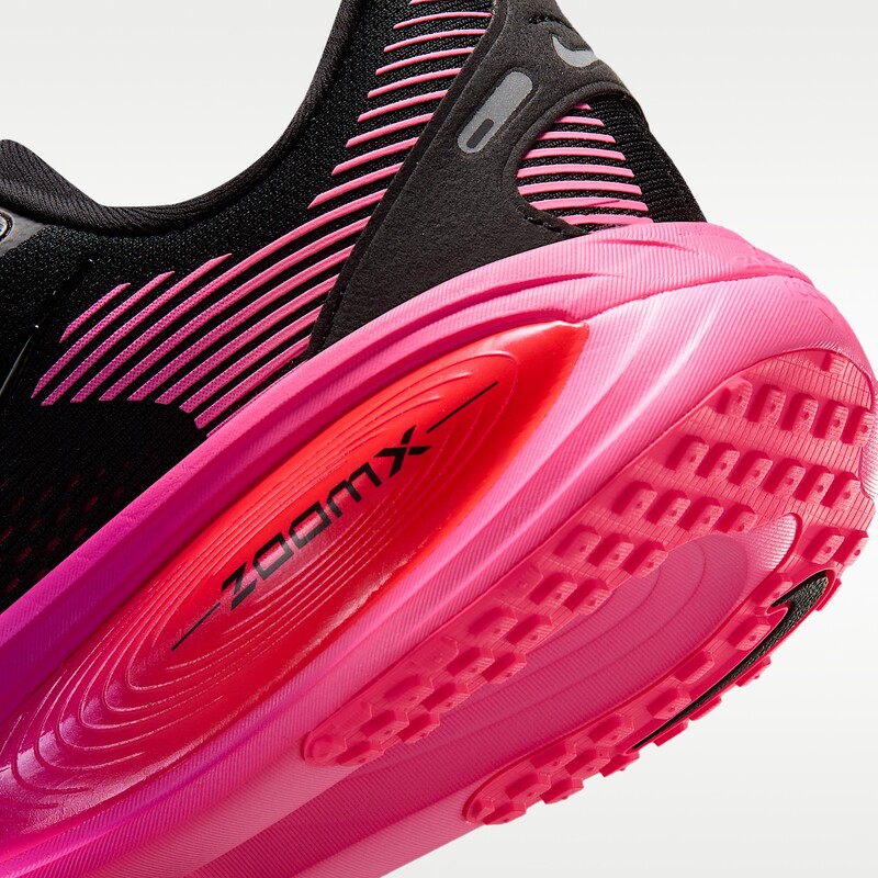 Nike Vomero 18 "Black/Hyper Pink" | HM6804-013