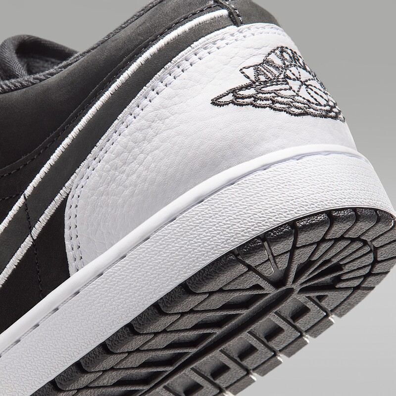 Air Jordan 1 Low Suede "Black/White" | IX6983-001