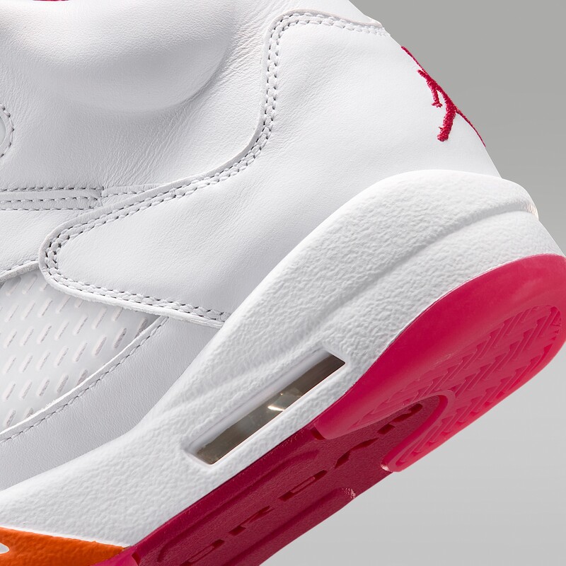 Air Jordan 5 Retro "White Sunset" | IV5678-102 Air Jordan 5 Retro "White Sunset" | IV5678-102
