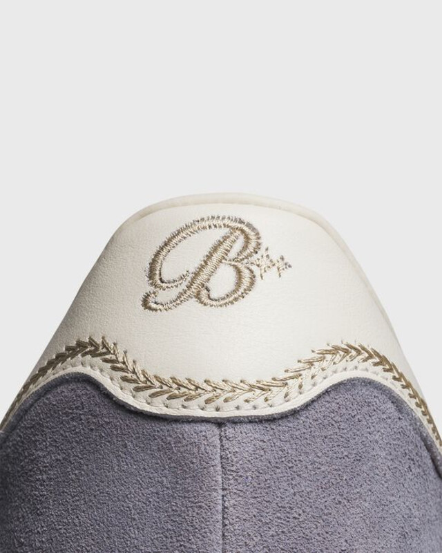 BSTN x adidas München Oktoberfest "Grey" | LA3451