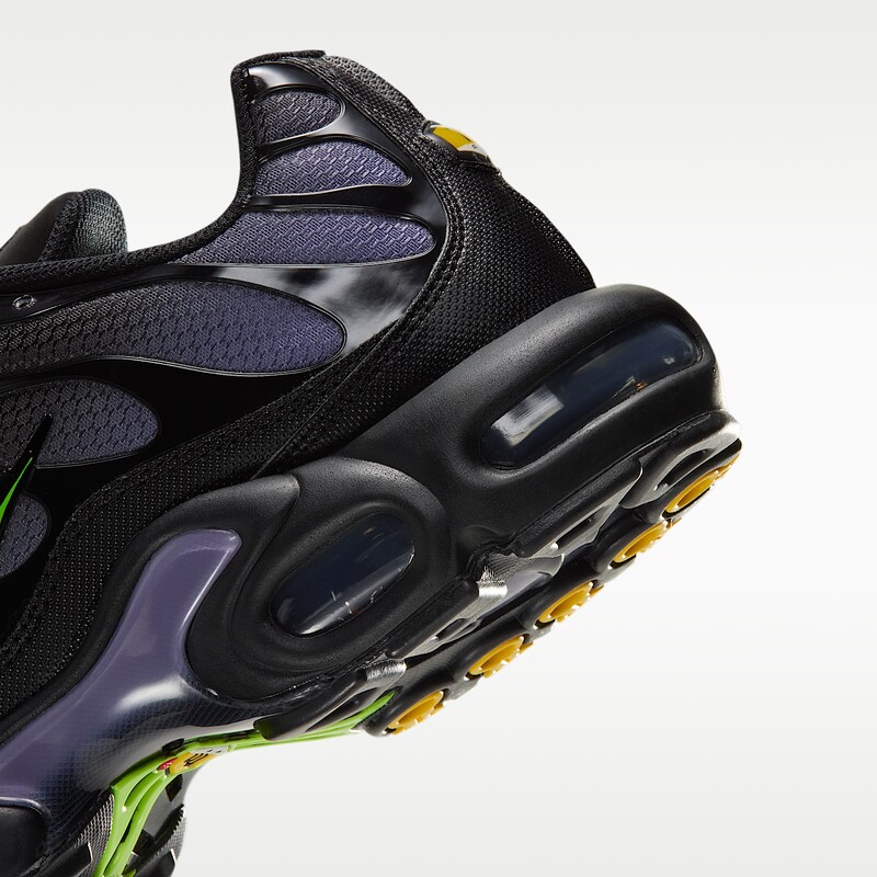 Nike Air Max Plus "Black/Canyon Purple" | DM0032-046 Nike Air Max Plus "Black/Canyon Purple" | DM0032-046