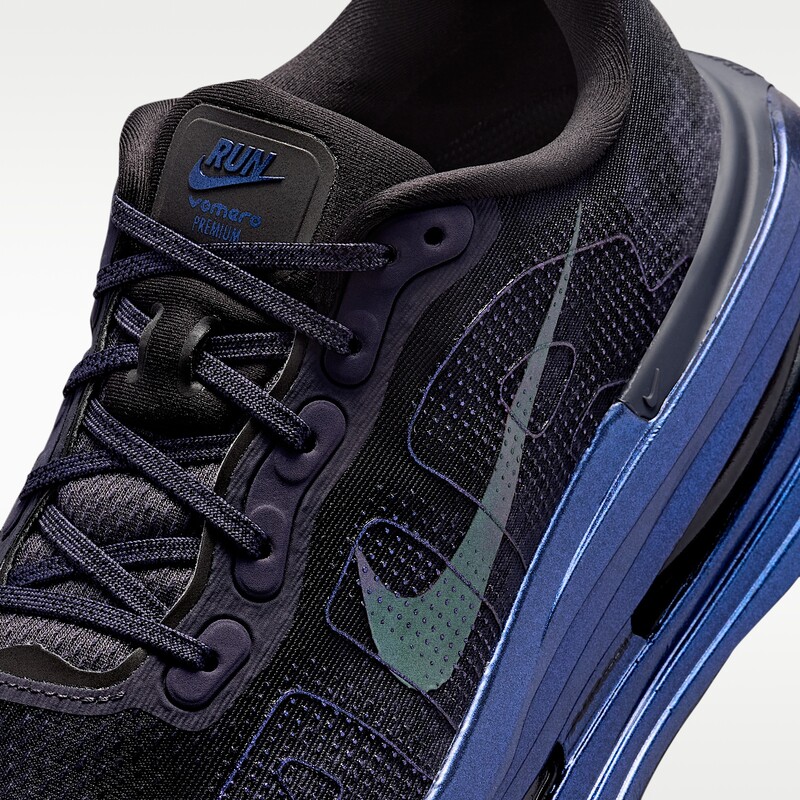 Nike Vomero Premium "Gridiron" | IQ6943-001 Nike Vomero Premium "Gridiron" | IQ6943-001