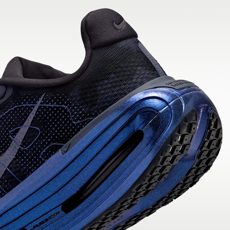 Nike Vomero Premium "Gridiron" | IQ6943-001 Nike Vomero Premium "Gridiron" | IQ6943-001