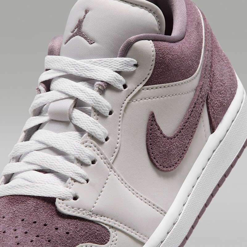 Air Jordan 1 Low "Swan" | DC0774-117